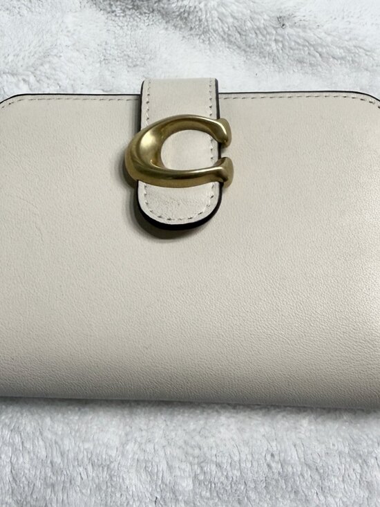 Coach Handbags - Like new Coach Tabby Wallet Chalk. Fast Shipper